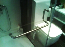 Дръжка за стъклена отваряема душ кабина